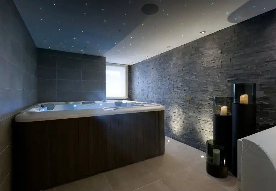 Le C, Courchevel Moriond (self catered apartments) - 5 bed penthouse 10