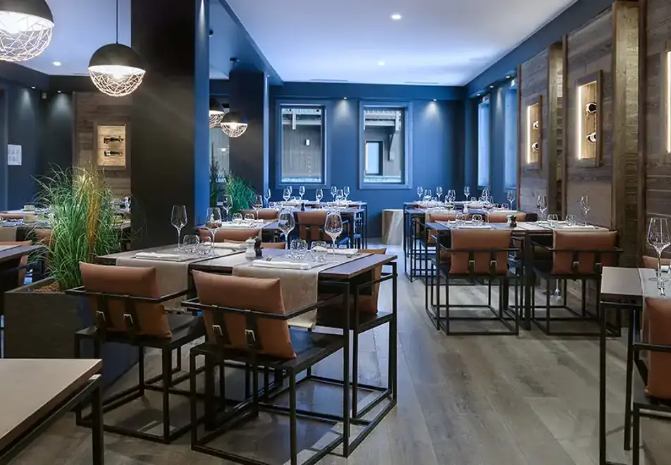 Le C, Courchevel Moriond (self catered apartments) - Bistrot le C restaurant