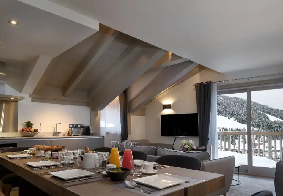 Le C, Courchevel Moriond (self catered apartments) - 3 bed 2 alc 10