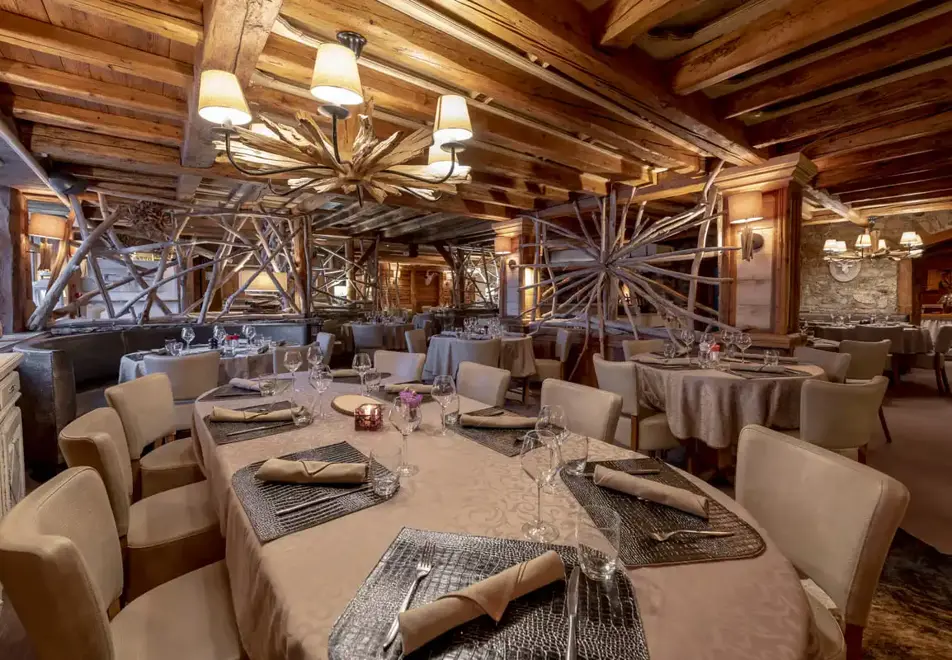 Eterlou, Meribel (hotel) - La Grange restaurant