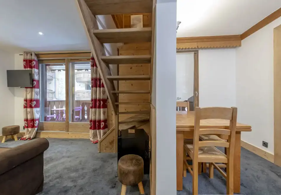 Eterlou, Meribel (hotel) - Typical Apartment 6 style
