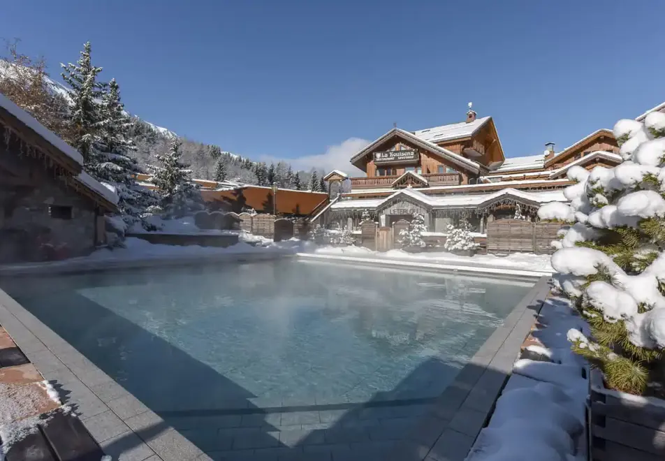 Eterlou, Meribel (hotel) - Outdoor heated pool