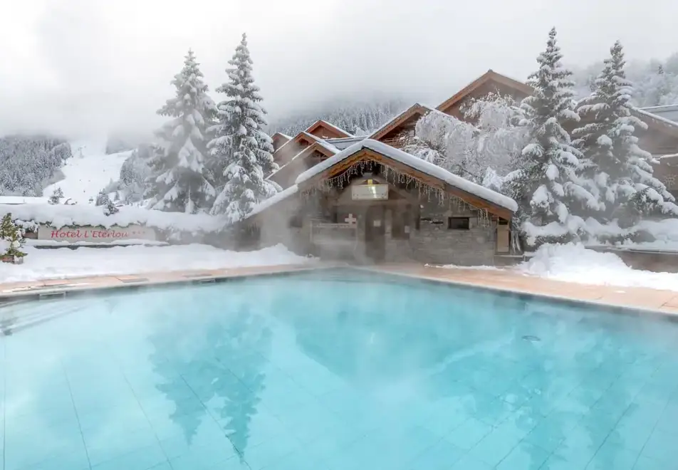 Eterlou, Meribel (hotel) - Outdoor heated pool & sauna