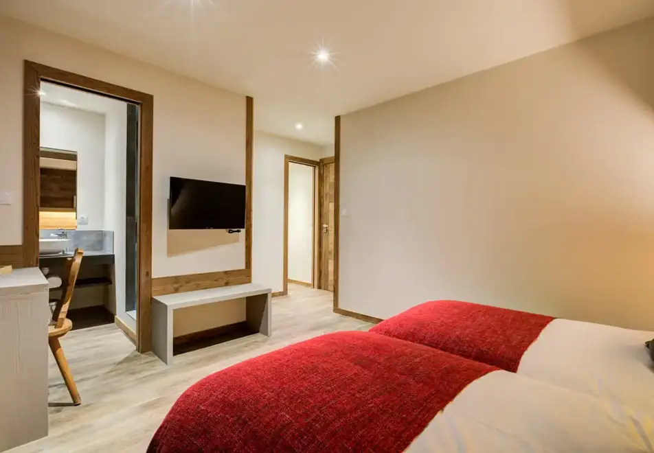 Chalets Miner 1, Plagne 1800 (self catered chalet) - Twin bedroom