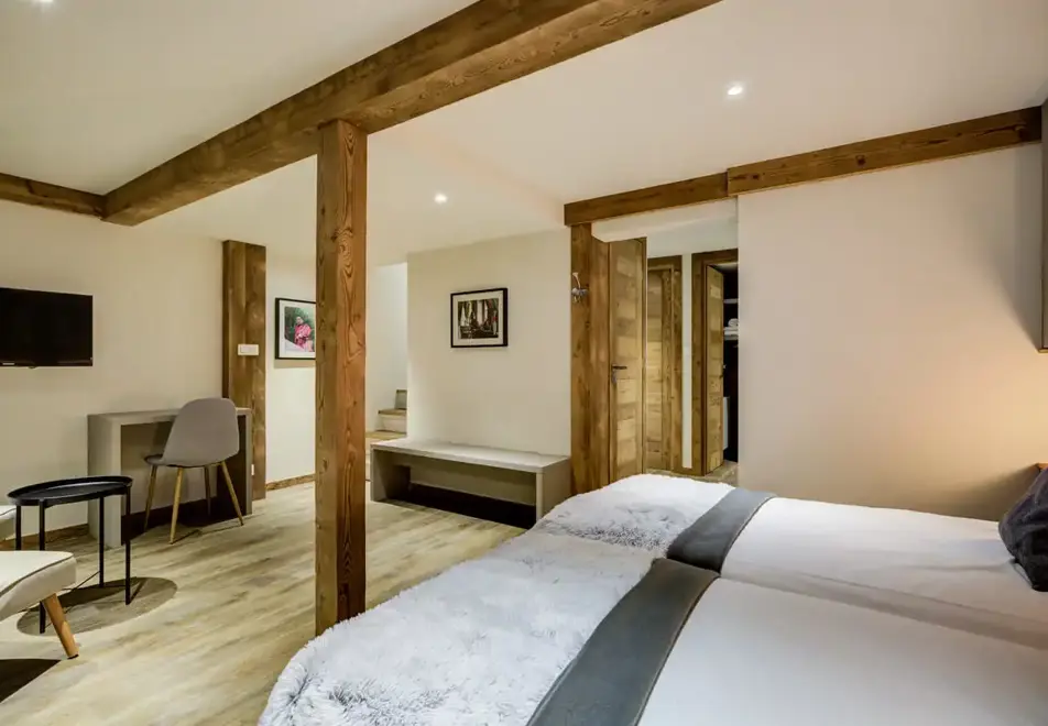 Chalets Miner 1, Plagne 1800 (self catered chalet) - Twin bedroom