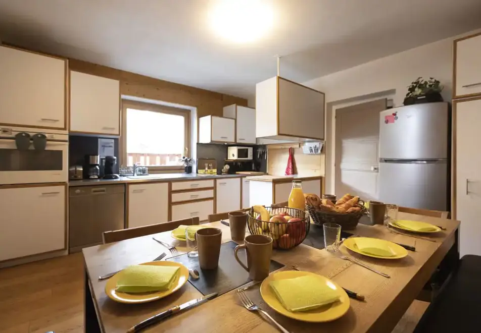 Chalet Bouchon, Plagne 1800 (self catered chalet) - Dining/kitchen area