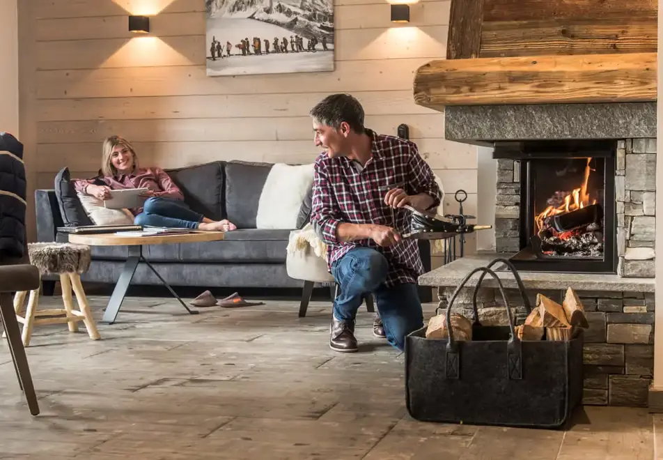 Chalet Skadi, Val d'Isere (self catered apartments) - 2 bedroom sleeps 4 (Fireplace)