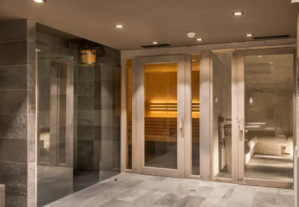 Chalet Skadi, Val d'Isere (self catered apartments) - Spa