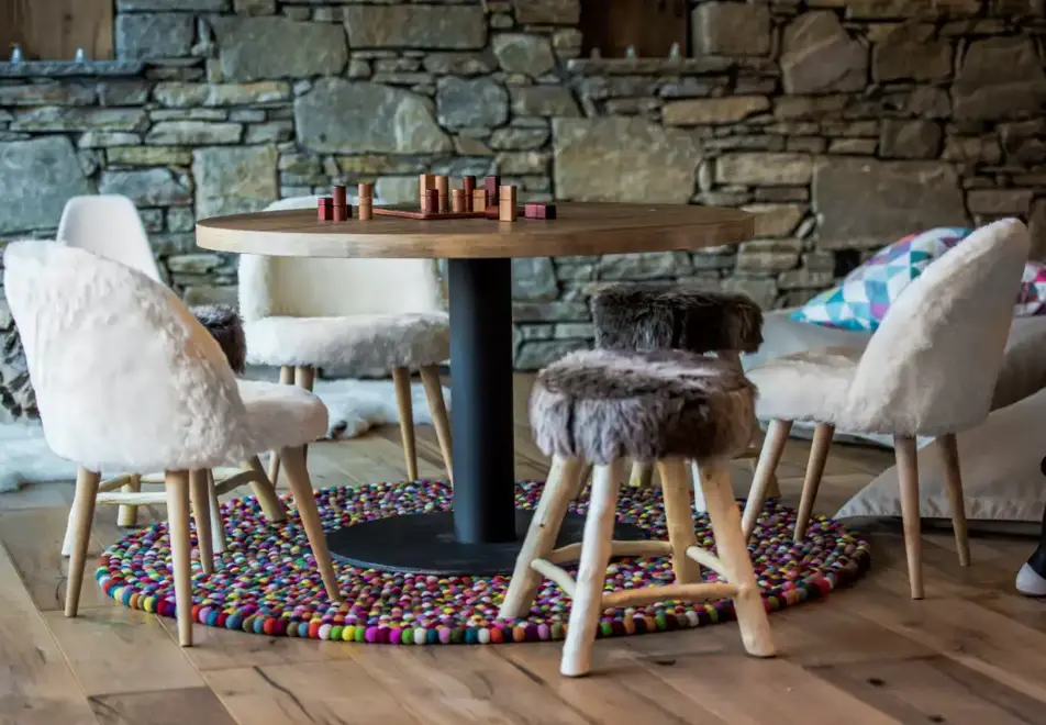 Chalet Skadi, Val d'Isere (self catered apartments) - Reception