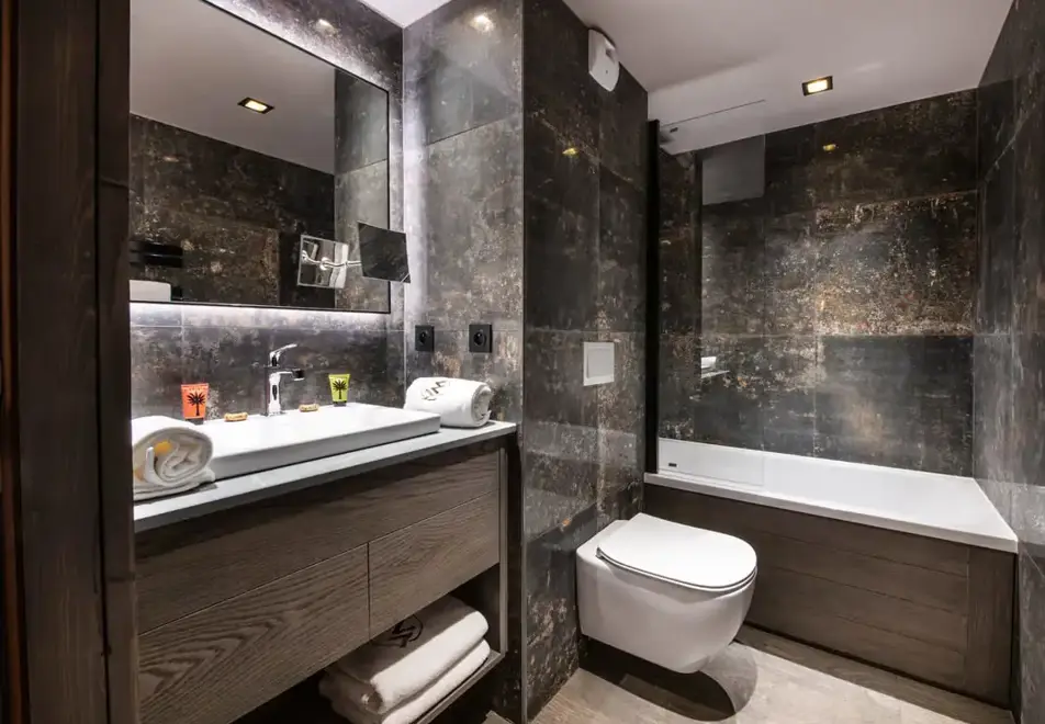 Izia, Val d'Isere (self catered apartments) - Shower room (example of 2 bed 4 apartment)