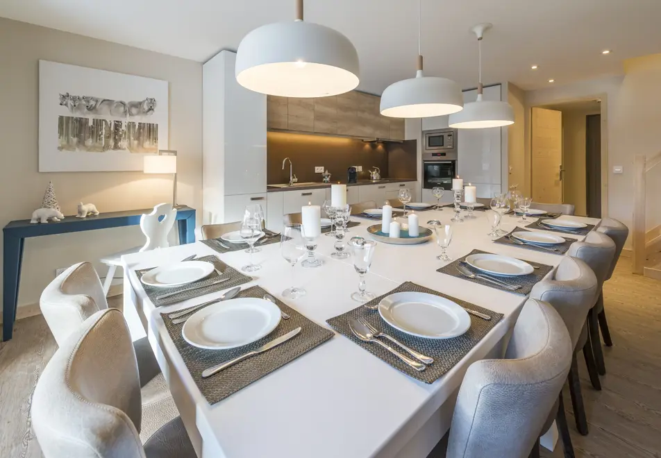 Chalets du Jardin Alpin, Val d'Isere (Espace Killy) - Kitchen & Dining (5 bed 10/12)