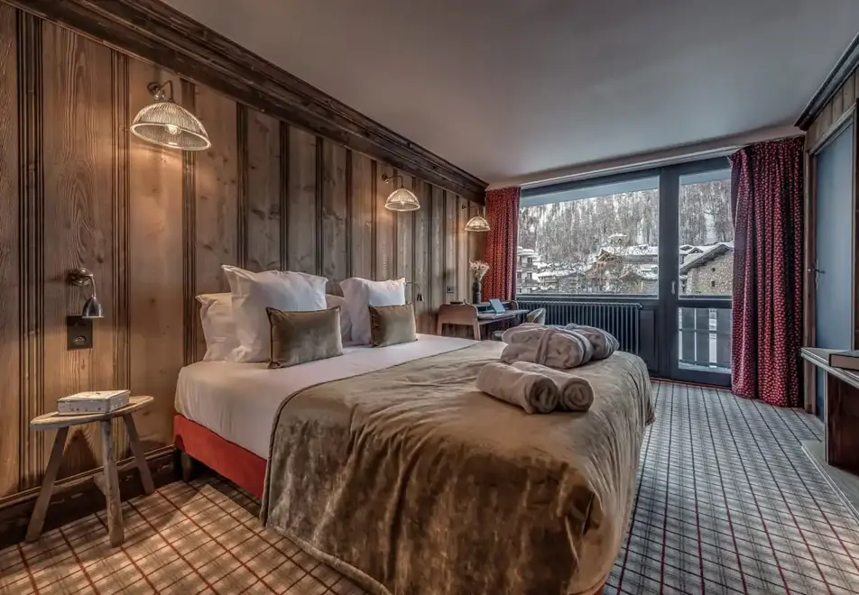 Le Val d'Isere, Val d'Isere (hotel & apartments) - Typical comfort room style (©andyparant)