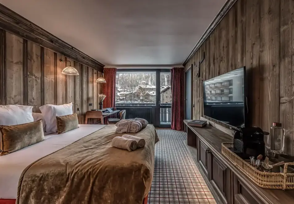 Le Val d'Isere, Val d'Isere (hotel & apartments) - Typical comfort room style (©andyparant)