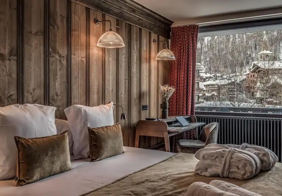 Le Val d'Isere, Val d'Isere (hotel & apartments) - Typical comfort room style (©andyparant)