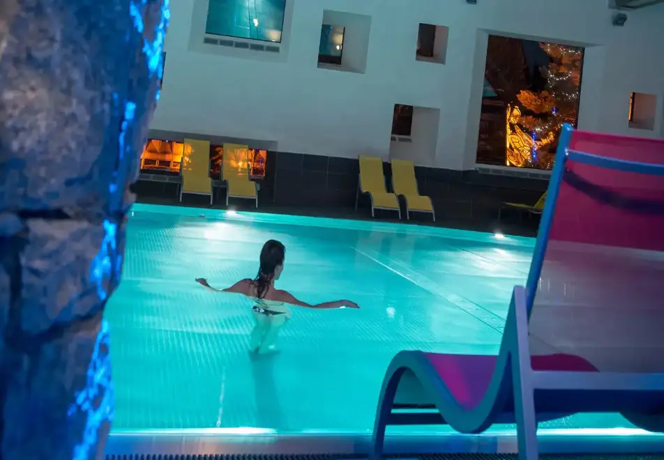 Le Centaure, Flaine (self catered apartments) - Indoor Pool
