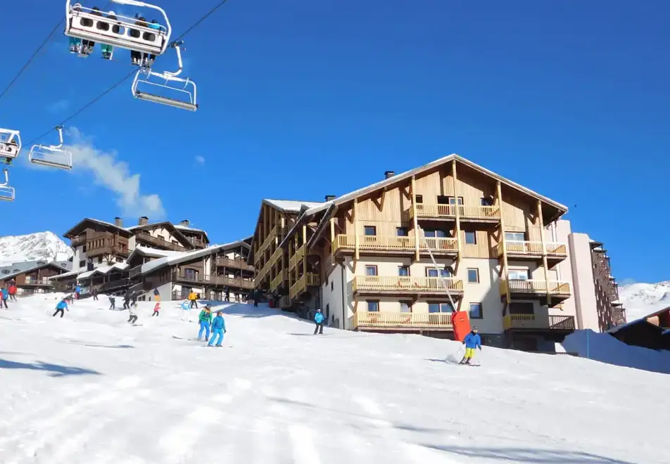 Plein Sud, Val Thorens (self catered apartments) - Doorstep skiing