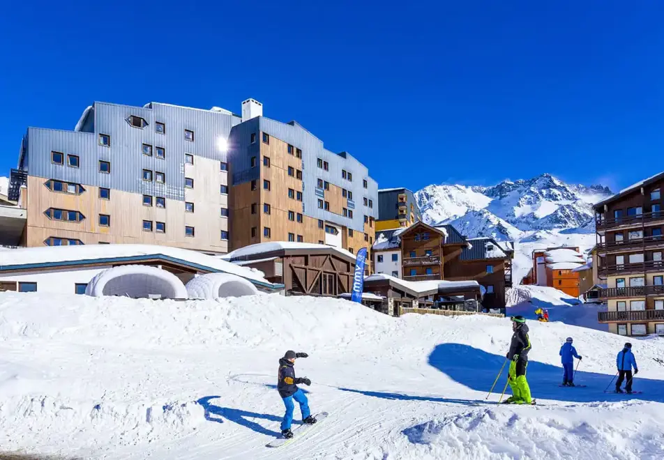 Les Arolles, Val Thorens (hotel) - Ski in ski out