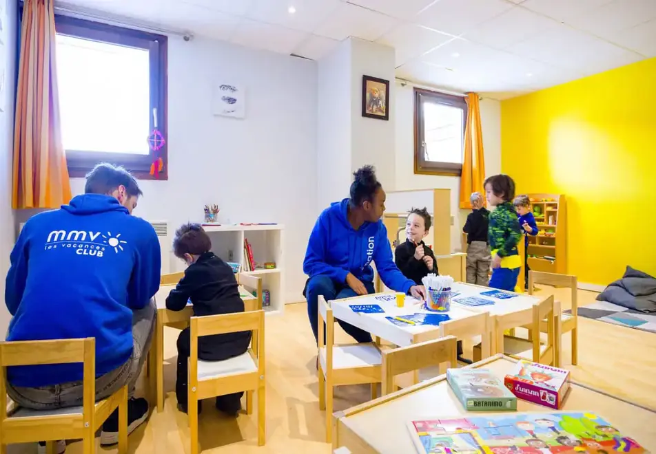 Les Arolles, Val Thorens (hotel) - Kids club