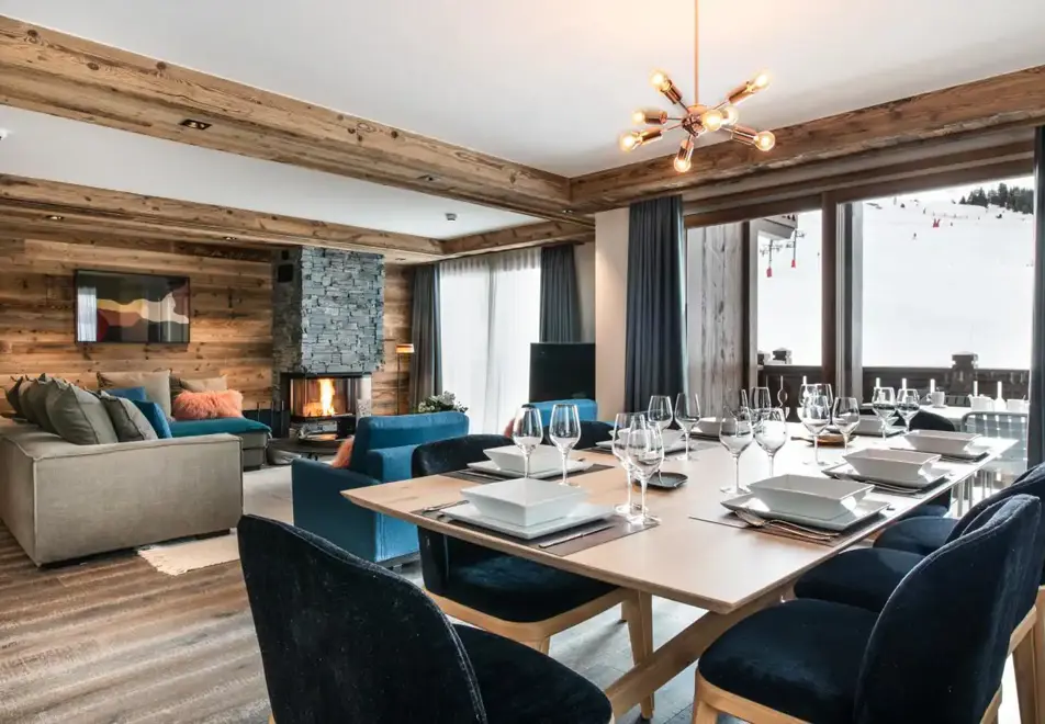 Manali Lodge, Courchevel Moriond (high end apartments) - Indrasan