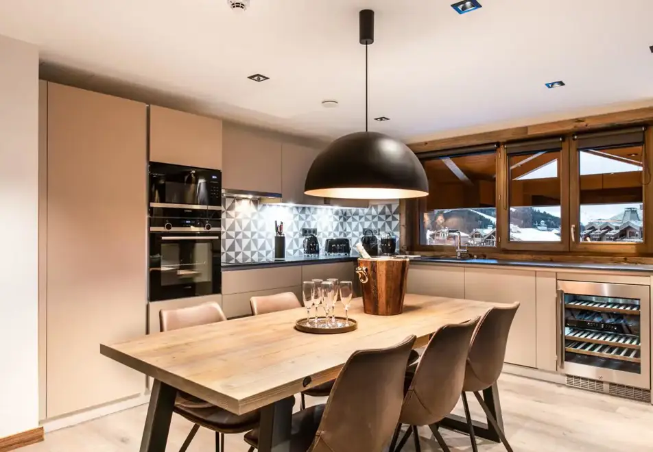 Manali Lodge, Courchevel Moriond (high end apartments) - Lhotse