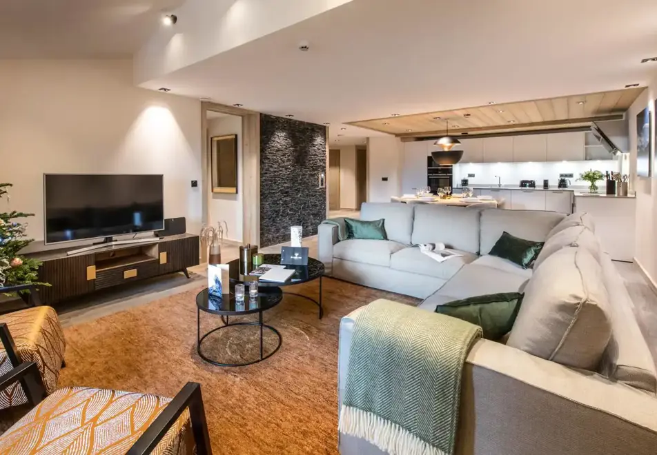 Manali Lodge, Courchevel Moriond (high end apartments) - Nagadi