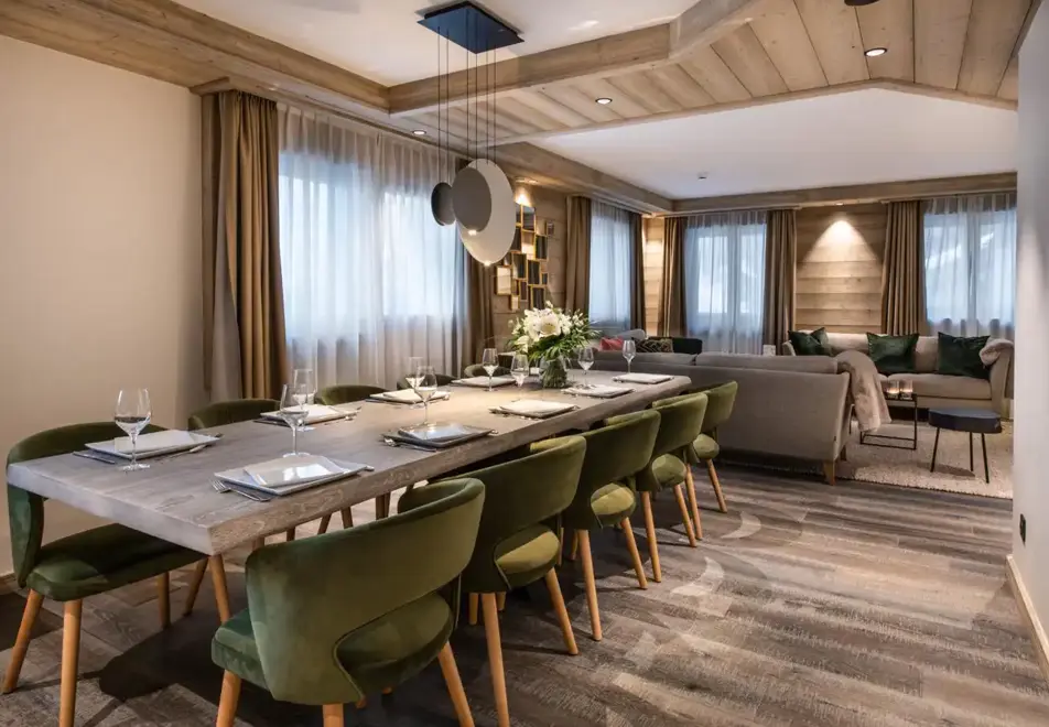 Manali Lodge, Courchevel Moriond (high end apartments) - Nanda