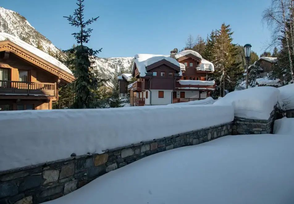 Manali Lodge, Courchevel Moriond (high end apartments) - Kamet
