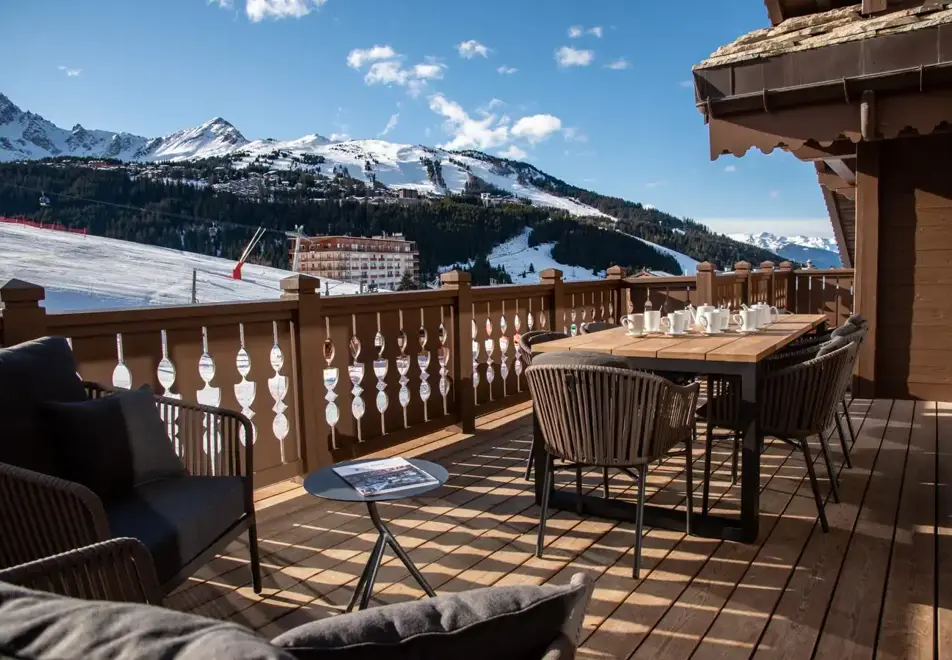 Manali Lodge, Courchevel Moriond (high end apartments) - Kinabalu signature suite