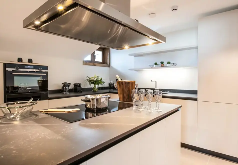 Manali Lodge, Courchevel Moriond (high end apartments) - Kinabalu signature suite