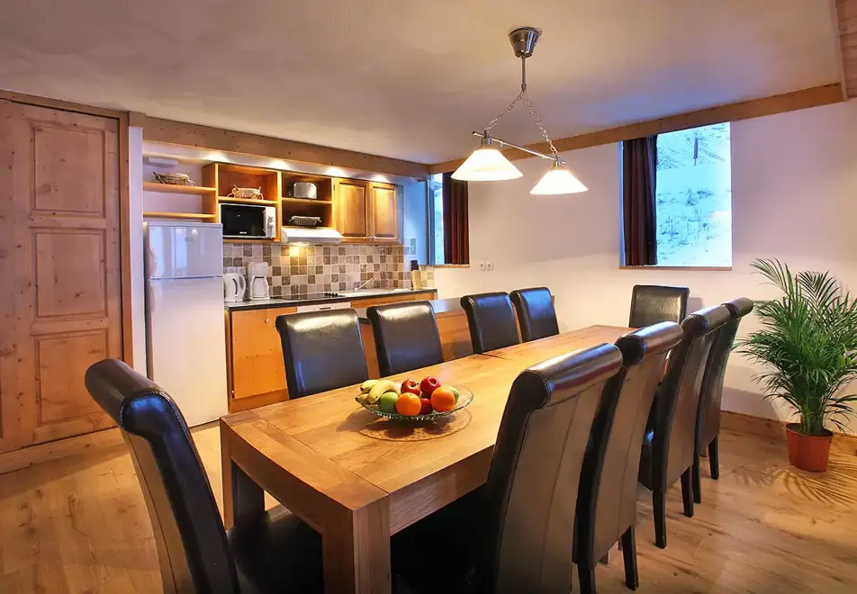 Cime des Arcs, Arcs 2000 (self catered apartments) - Typical apartment style