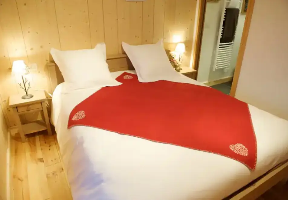 Rose, Samoens (self catered apartments) - Rose 4