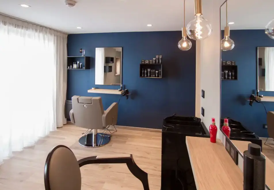Avancher, Val d'Isere (self catered apartments & hotel) - Hairdressers