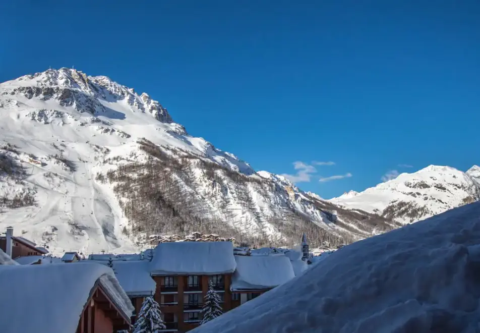 Avancher, Val d'Isere (self catered apartments & hotel) - View towards Olympic black run