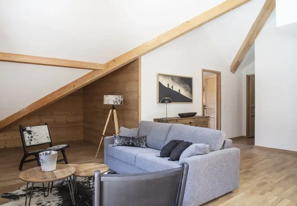 Les Edelweiss, Vaujany (self catered apartments) - Typical apartment style