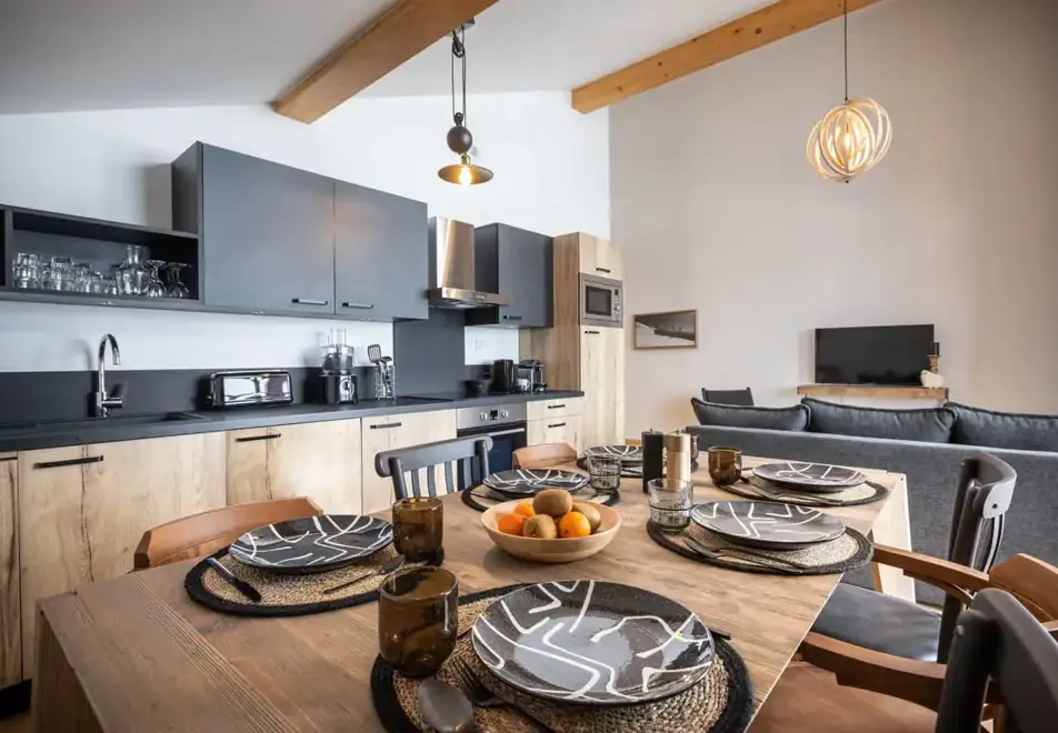 Altarena, Les Saisies (self catered apartments) - Typical 1 bedroom alcove apartment style (©Manureyboz)