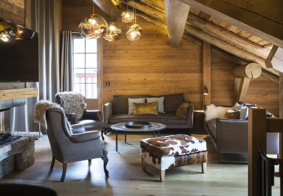 Chalet Bossonnet, La Clusaz (self catered chalet) - Living area