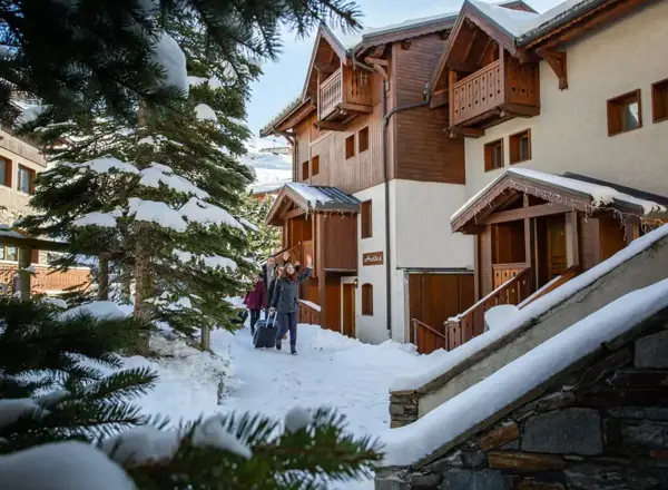 Le Hameau de Sapiniere, Les Menuires (self catered apartments) - Chalet style buildings