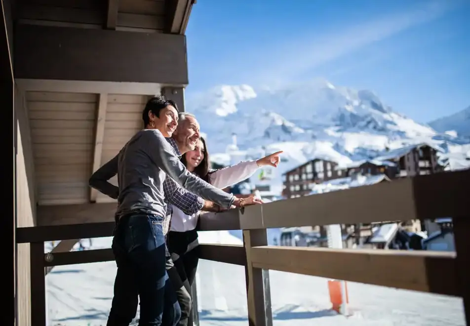 Le Hameau du Kashmir, Val Thorens (self catered hotel & apartments) - Balcony views