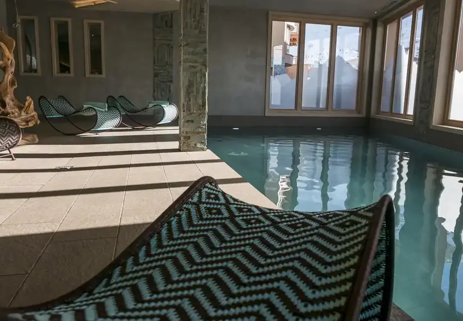 Le Taos, Tignes le Lac (self catered apartments & hotel) - Indoor pool (©Studio Bergoend)