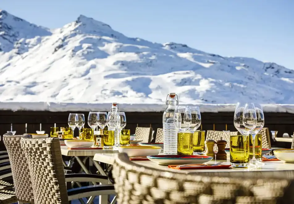 l'Oxalys, Val Thorens (self catered apartments) - Restaurant terrace (©Cande)