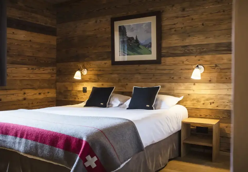 Chalet La Douceur - Chez Germain, La Clusaz (self catered chalet) - Double bedroom (©Matthieu Cellard)