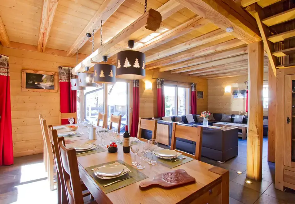Fox Lodge, Les Deux Alpes (self catered chalet) - Dining area
