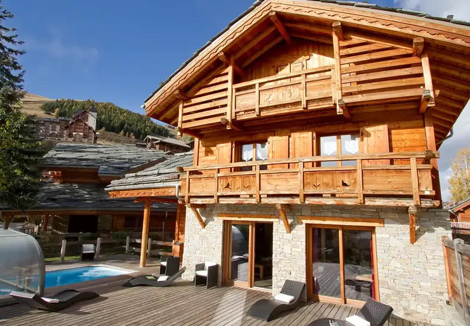 Wolf Lodge, Les Deux Alpes (self catered chalet) - Outdoor heated pool