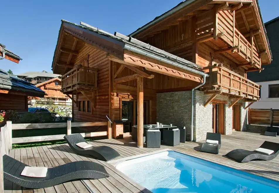 Wolf Lodge, Les Deux Alpes (self catered chalet) - Outdoor heated pool