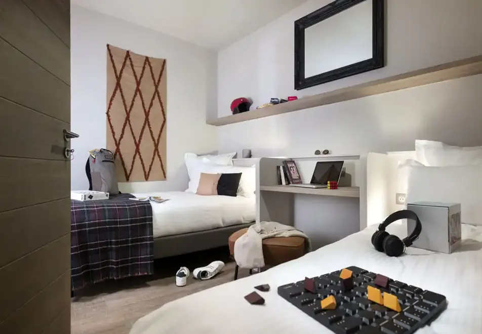 Ynycio, Tignes Val Claret (self catered apartments) - Typical Alcove apartment for 4/6 style (©Studio Bergeond)