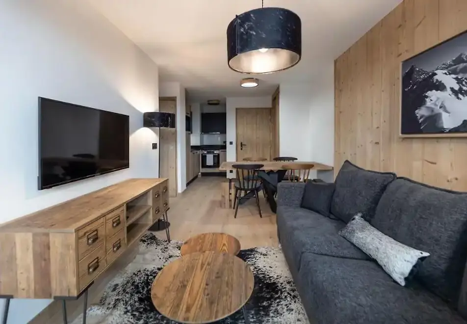 Cristal Lodge, Serre Chevalier (self catered apartments) - Typical apartment style