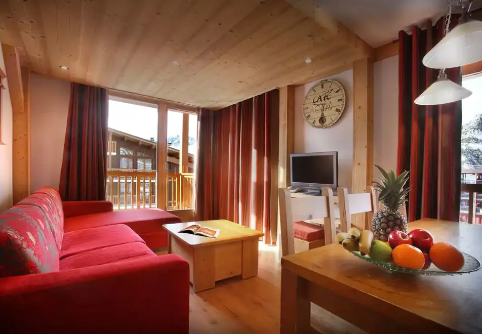 Cime des Arcs, Arcs 2000 (self catered apartments) - Typical apartment style