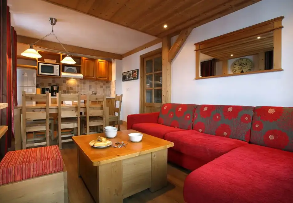 Cime des Arcs, Arcs 2000 (self catered apartments) - Typical apartment style