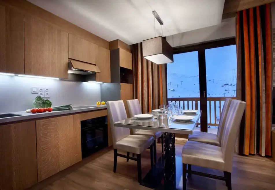 La Source des Arcs, Arcs 2000 (self catered apartments) - Typical apartment style