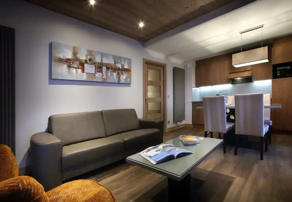 La Source des Arcs, Arcs 2000 (self catered apartments) - Typical apartment style